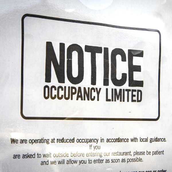 Blog-Main-10-ways-to-encourage-social-distancing-in-your-restaurant