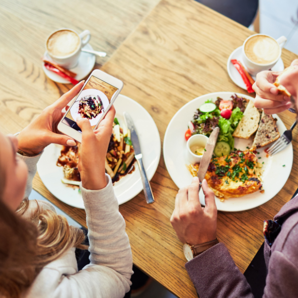 Blog-Main-how-restaurants-can-use-trends-to-bring-in-business