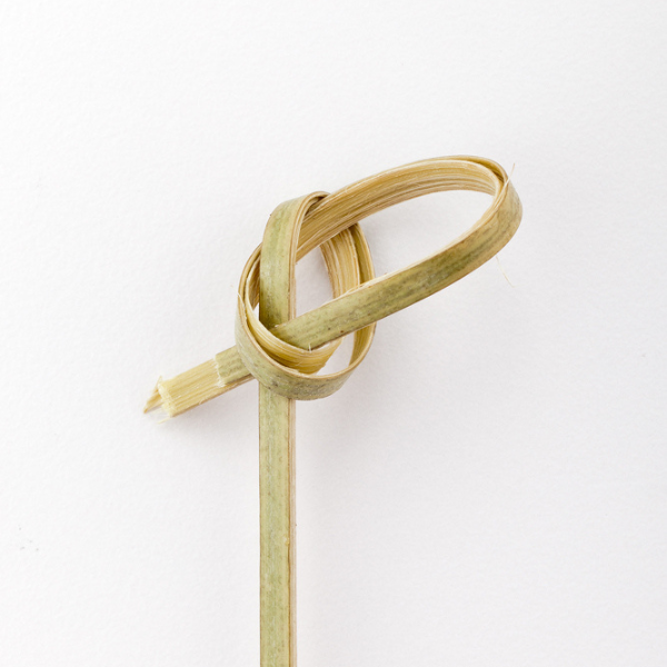 Blog-Main-knotted-bamboo-skewers-–-great-for-holding-together-this-tasty-burger-recipe