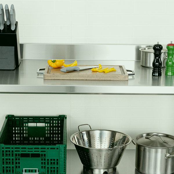 Commercial Work Tables and Stations