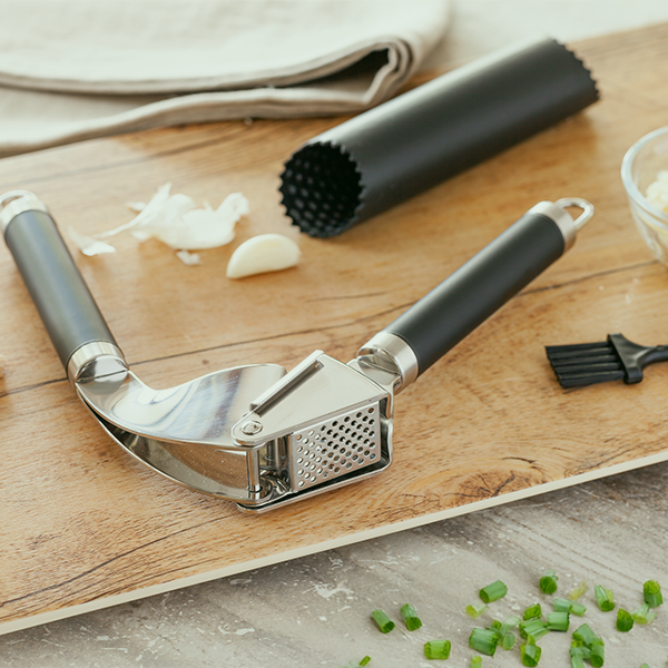 Garlic Presses & Tools