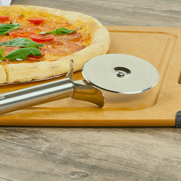 Pizza Tools and Bakeware
