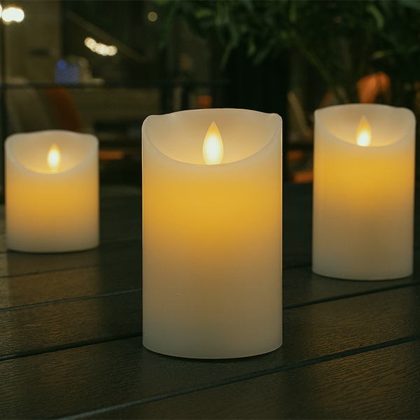 Restaurant Candles and Table Lamps