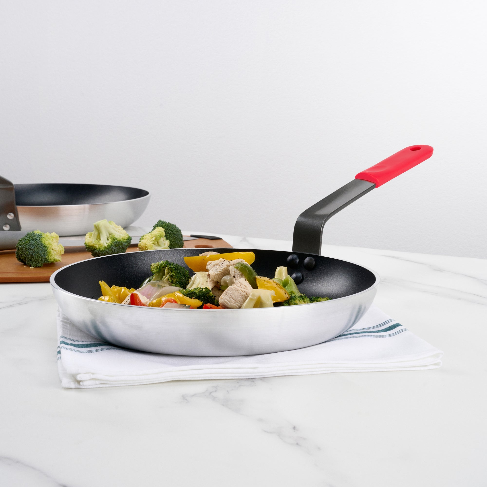 Met Lux 6 Aluminum 11" Induction Ready Fry Pans and 6 Red Silicone Pan Handle Sleeves