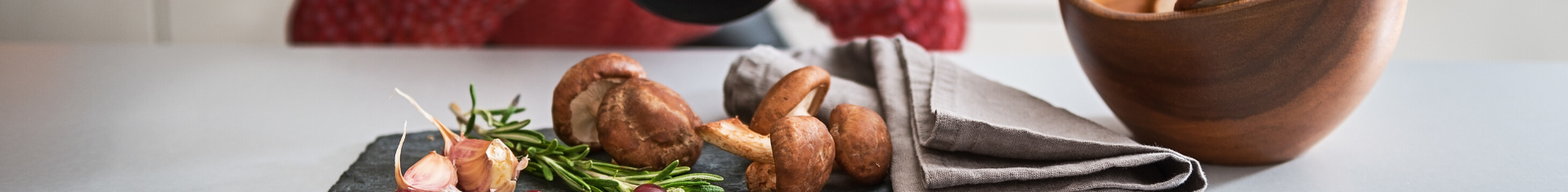 Blog-Banner-must-have-photography-props-for-food-bloggers