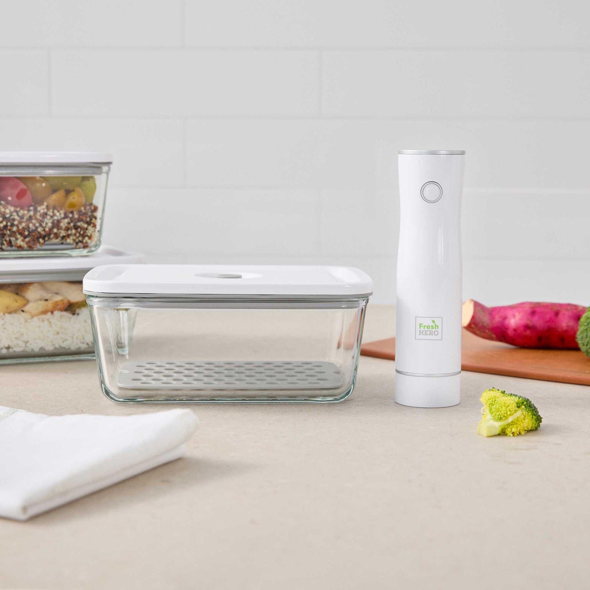 Fresh Hero Vacuum Food Storage Container - with Handheld Sealer Pump, BPA-Free - 1 count box