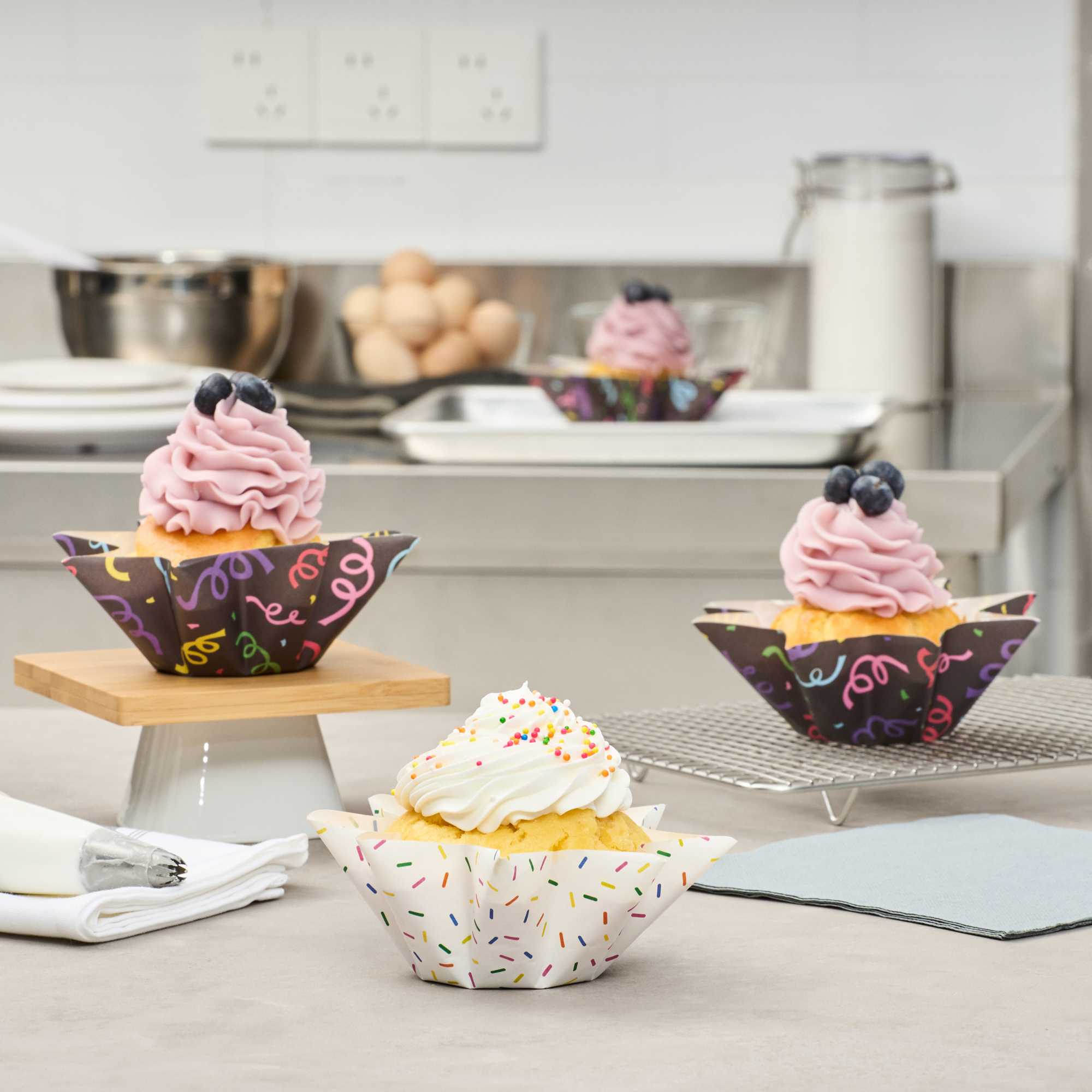Panificio 10.2 oz Octagon Paper Baking Cup - Colorful Confetti, Greaseproof - 2 1/4" x 2 1/4" x 2 1/4" - 200 count box