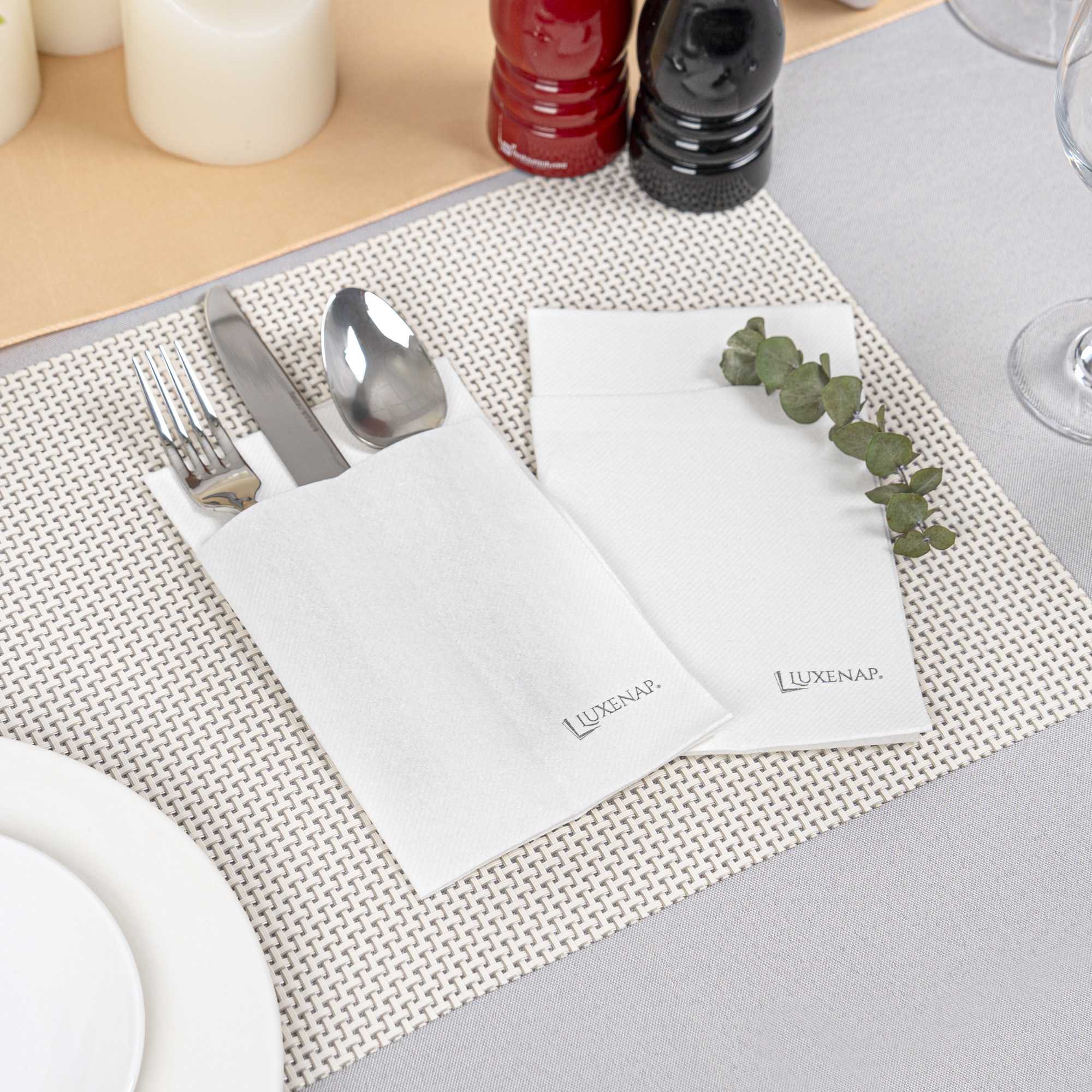 Luxenap White Paper Linen-Feel Dinner Napkin - Air Laid, Kangaroo - 15 3/4" x 9 1/2" - 2000 count box
