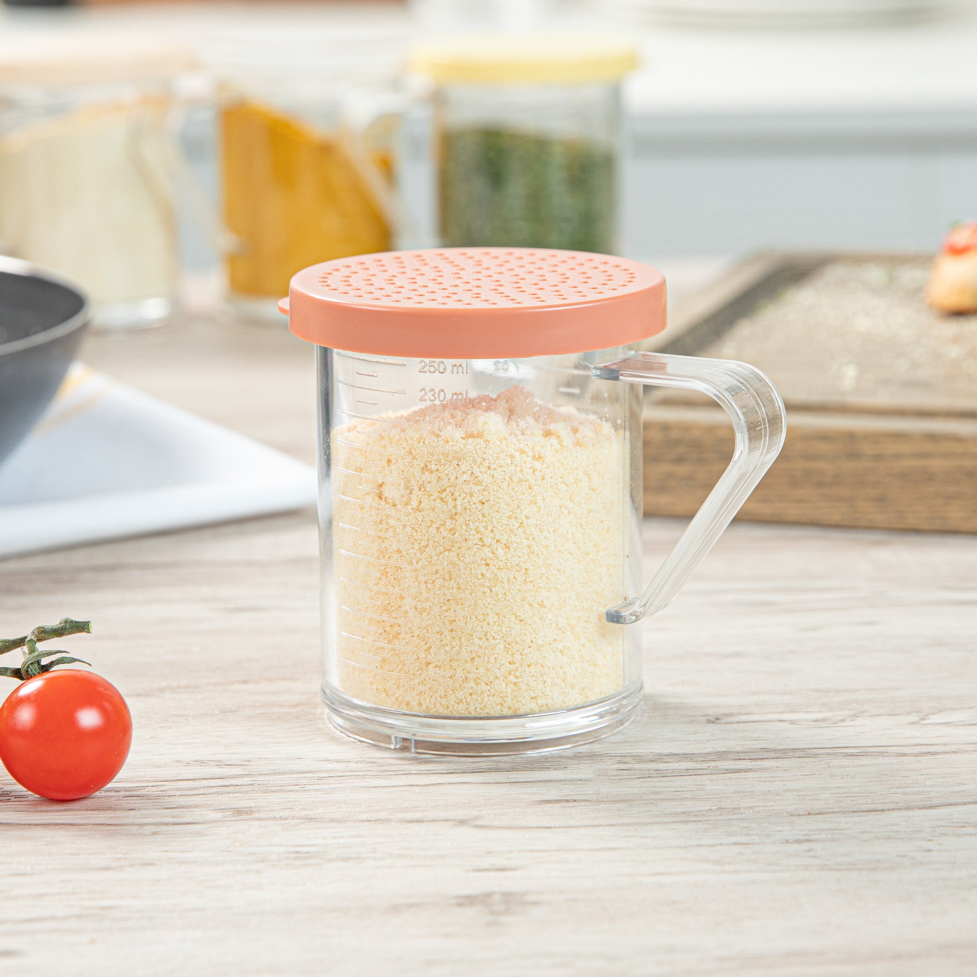 Chef 101 10 oz Clear Polycarbonate Dredge Spice Shaker - with Rose Medium Lid - 4 3/4" x 3 1/4" x 4" - 1 count box