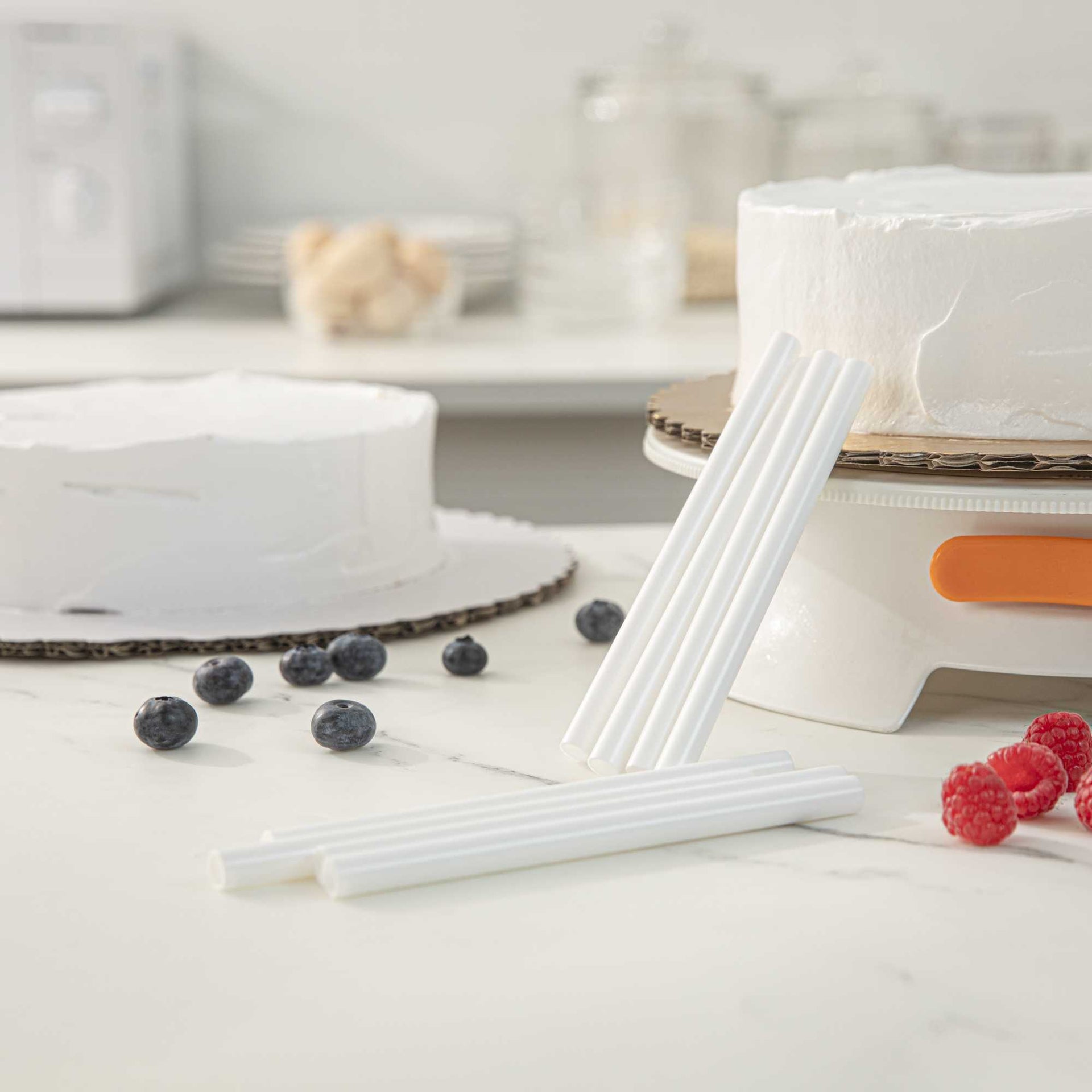 Pastry Tek Plastic Cake Dowel Rod - 1/2" x 6" - 12 count box