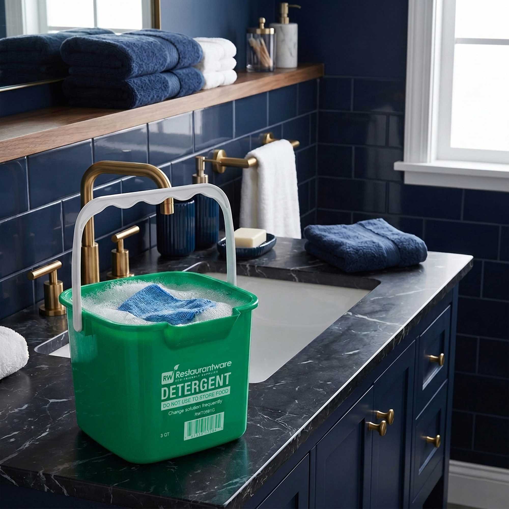 RW Clean 3 Qt Square Green Plastic Cleaning Bucket - with Plastic Handle - 7" x 6 3/4" x 6" - 1 count box