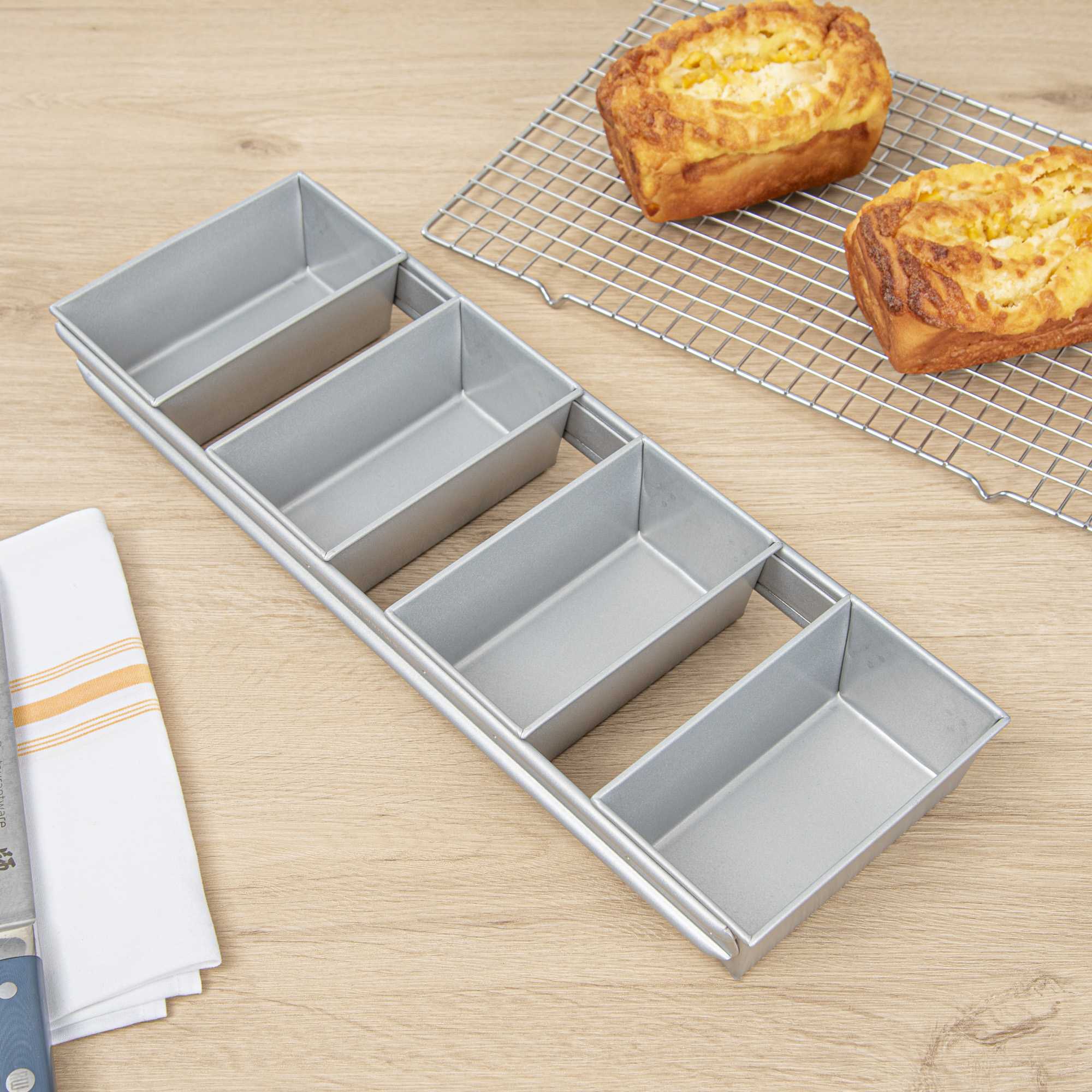 Pastry Tek 3/8 lb Glazed Aluminized Steel Bread Loaf Pan - 4 Strap - 17 3/4" x 6 1/4" x 2 1/4" - 6 count box