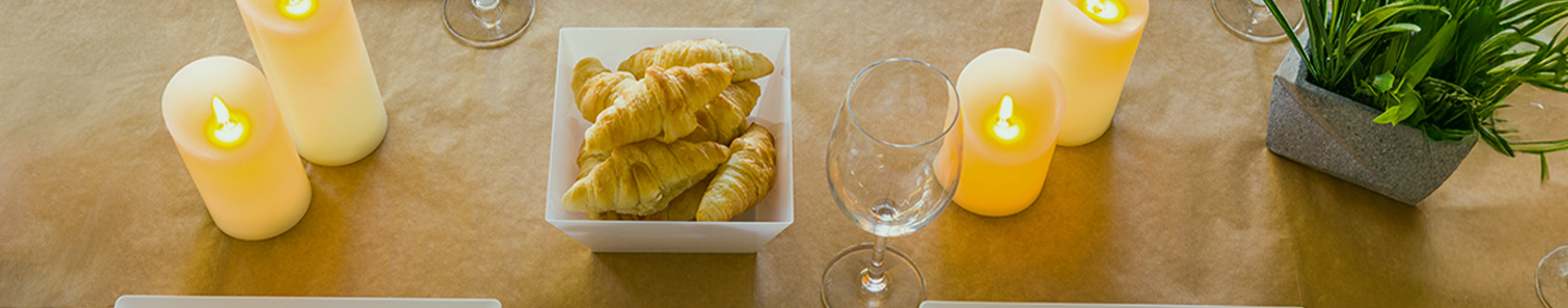 Disposable Tablecloths & Runners