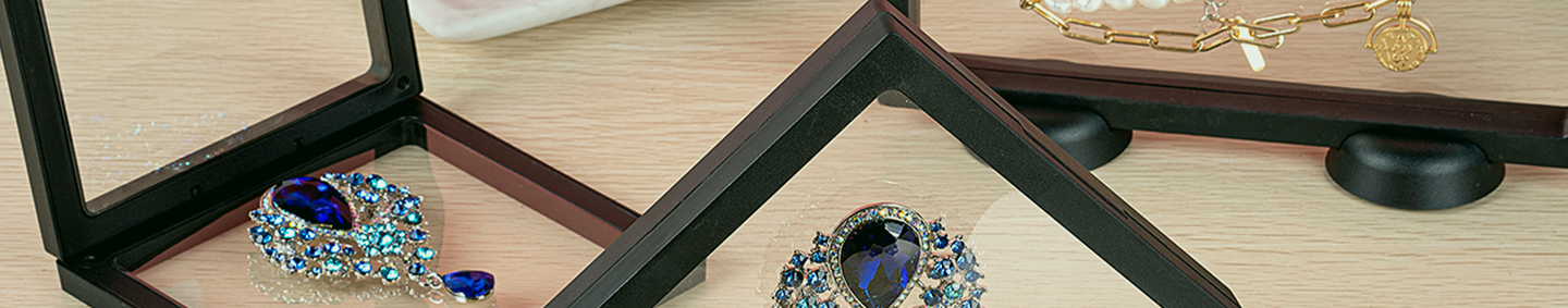 Retail Clothing Displays