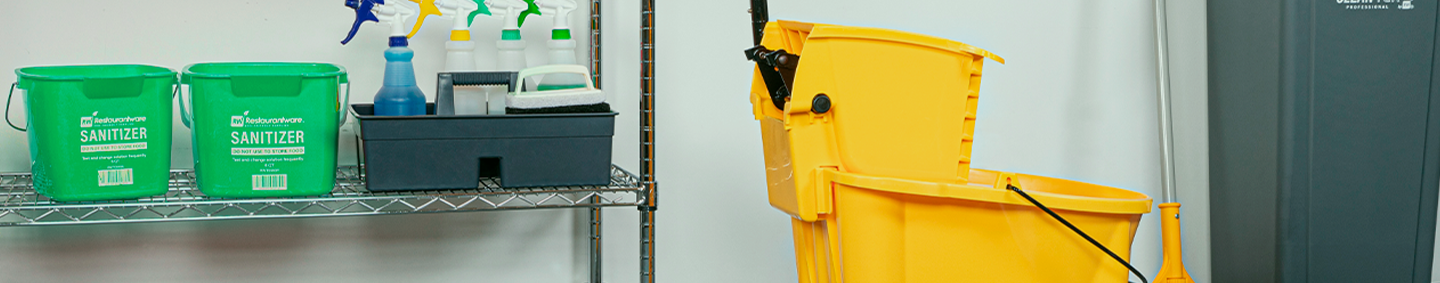 Wet Mop Buckets / Wringers